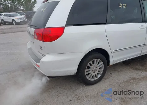 2008 Toyota Sienna Limited из США, поврежденный, VIN 5TDBK22C38S009418